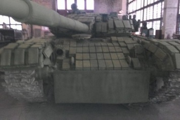 На танки «ДНР» устанавливают российские комплекты динамической защиты «Контакт-1»
