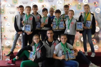 Юные каратисты из Бердянска завоевали 11 медалей на Всеукраинском турнире