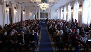 Таврический университет заработал в Киеве. Без помещения