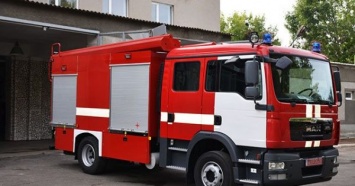 Николаевские спасатели похвастались новым пожарным автомобилем