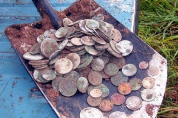 В Пскове найден клад, предположительно купца Плюшкина