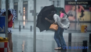Третий за месяц тайфун обрушился на Тайвань: более 30 пострадавших