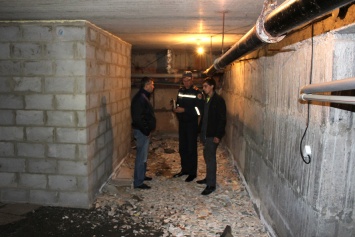 В Полтаве спасатели проверяют подвалы