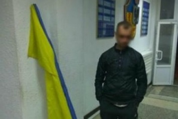 Черниговец пытался украсть два флага во время празднования Дня города