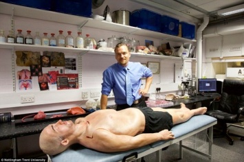 Ученые разработали искусственное человеческое тело для хирургов-стажеров