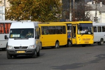 Аксенов поручил оптимизировать маршрутную сеть Симферополя до 1 ноября