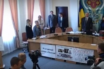 В Полтаве стартовала сессия городского совета (Трансляция)