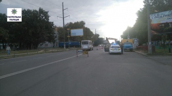 Николаевские патрульные зафиксировали нарушения при проведении ремонта канализации на ул.Космонавтов