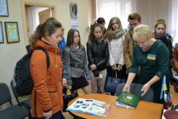 В Доброполье прошел «День открытых дверей» для выпускников