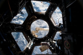Иллюминаторы МКС получат защиту от космического мусора