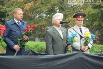 На митинге, посвященном 73-летию освобождения Кременчуга, сын освободителя рассказал о том, как это было (ФОТО)