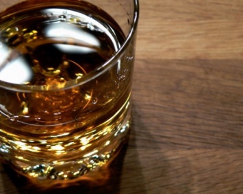 Ученые выяснили, как алкогольные напитки помогают бороться со стрессом