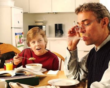Ученые: Курение отца повышает угрозу развития астмы у детей
