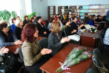 В Покровске (Красноармейске) поздравили работников библиотечной системы
