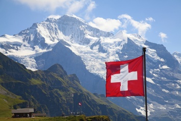 Швейцарцы хранят золото в секретных горных погребах (фото)