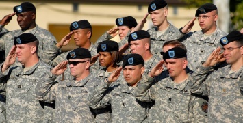 Американские военные потратят на смену пола 8 миллионов своего бюджета
