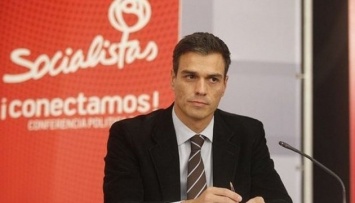 Лидер испанских социалистов подал в отставку