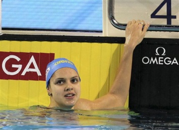 Украинская пловчиха Зевина завоевала "золото" Кубка мира в Пекине