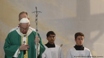 Папа римский призвал католиков Азербайджана к сплоченности