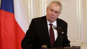 Президент Чехии предлагает отправлять экономических мигрантов в Африку