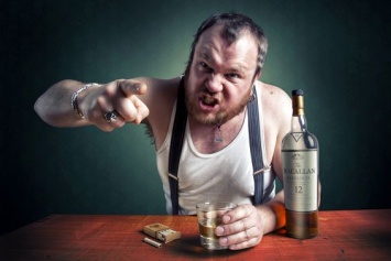 8 признаков того, что у вашего партнера проблемы с алкоголем