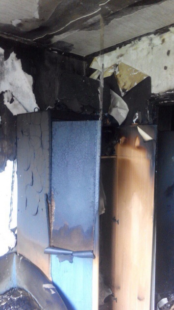Чтобы потушить пожар в одной из пятиэтажек Южноукраинска, спасателям пришлось использовать тепловизор
