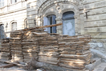 В Николаеве идет реставрация здание Первой украинской гимназии имени Аркаса