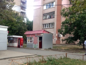 В Одессе за неделю демонтировано 4 временных сооружения. Фото