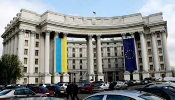 Киев призвал Москву обеспечить разведение сил на Донбассе