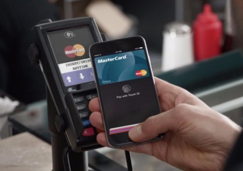 "Сбербанк" и MasterCard запустили Apple Pay в России