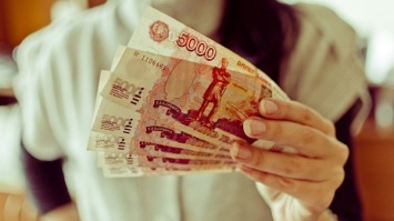 В поселке Восточный местная жительница обокрала своего отца на 300 тысяч рублей