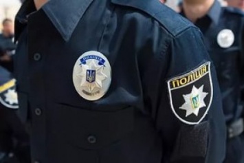 Полтавская полиция прокомментировала видео, на котором патрульные задерживают пенсионера за незаконную торговлю