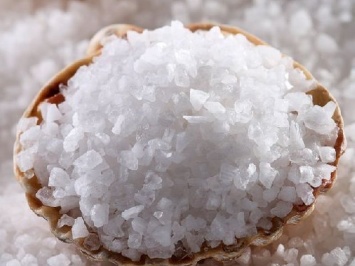 Ученые из США уверяют, что потребление соли повышает риск преждевременной смерти