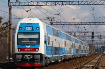 "Укрзализныця" в ближайшее может запустить купленный к Евро-2012 двухэтажный поезд Skoda