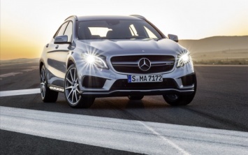 В интернет попали снимки усовершенствованного Mercedes-Benz GLA