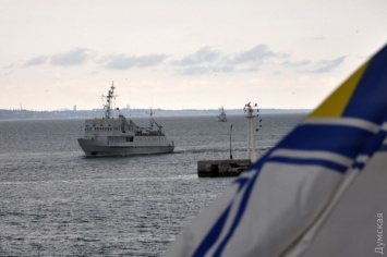 Будущие офицеры ВМС Украины совершили поход на катерах по Черному морю