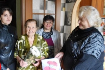 Долгожители Макеевки: 90-летие отметила жительница Червоногвардейского района