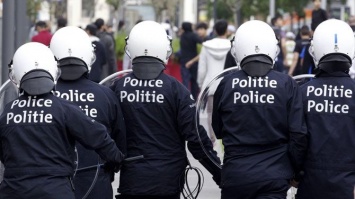 В Брюсселе мужчина ранил ножом двух полицейских, прокуратура предполагает теракт