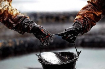 Цены на нефть стали корректироваться и идти вниз после сильного роста