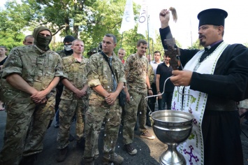 Законопроект о церковном рейдерстве напугал украинских католиков и протестантов