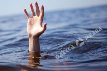 Под Одессой в море нашли мертвого мужчину