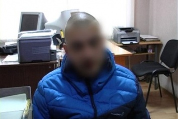 Освободившийся по закону Савченко злоумышленник, угрожая пистолетом, ограбил 30-летнюю сумчанку (ФОТО)