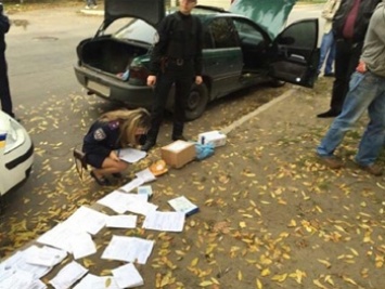В Запорожской области оперативник полиции ездил на угнанном автомобиле