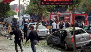 В Стамбуле - взрыв возле полицейского участка