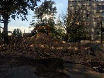 В Киеве снесли очередной памятник архитектуры
