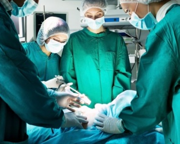 Хирурги из США впервые пересадили матку от живого донора