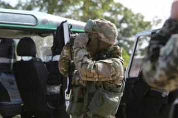 Под Мариуполем силы АТО отводят войска. Местные жители бьют тревогу