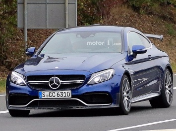 На дорожных тестах замечен новый Mercedes-AMG C 63 R