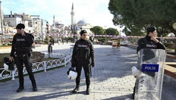 В Анкаре два террориста взорвали себя во время полицейской операции
