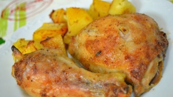 Окорочка куриные в духовке с картошкой